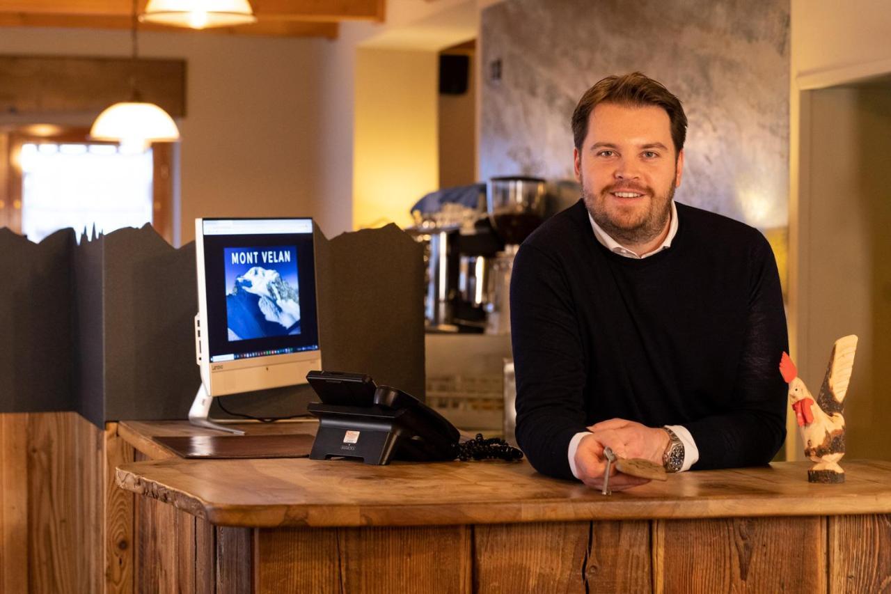 Mont Velan Chambres & Restaurant Saint-Oyen Luaran gambar
