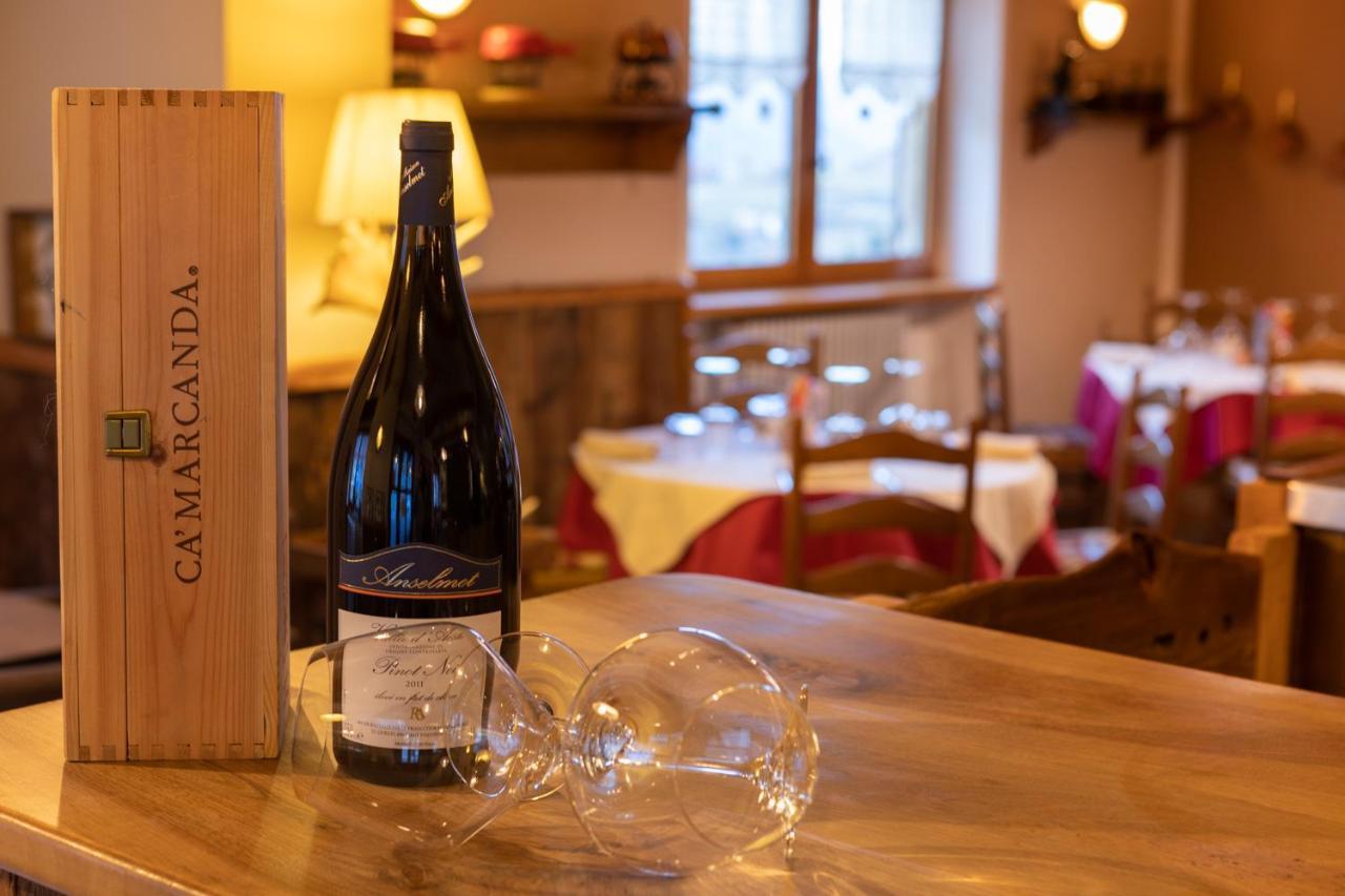 Mont Velan Chambres & Restaurant Saint-Oyen Luaran gambar