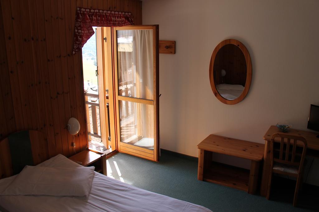 Mont Velan Chambres & Restaurant Saint-Oyen Luaran gambar