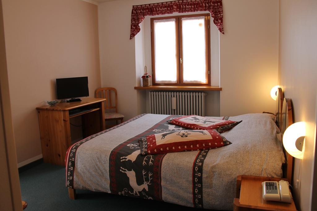 Mont Velan Chambres & Restaurant Saint-Oyen Luaran gambar