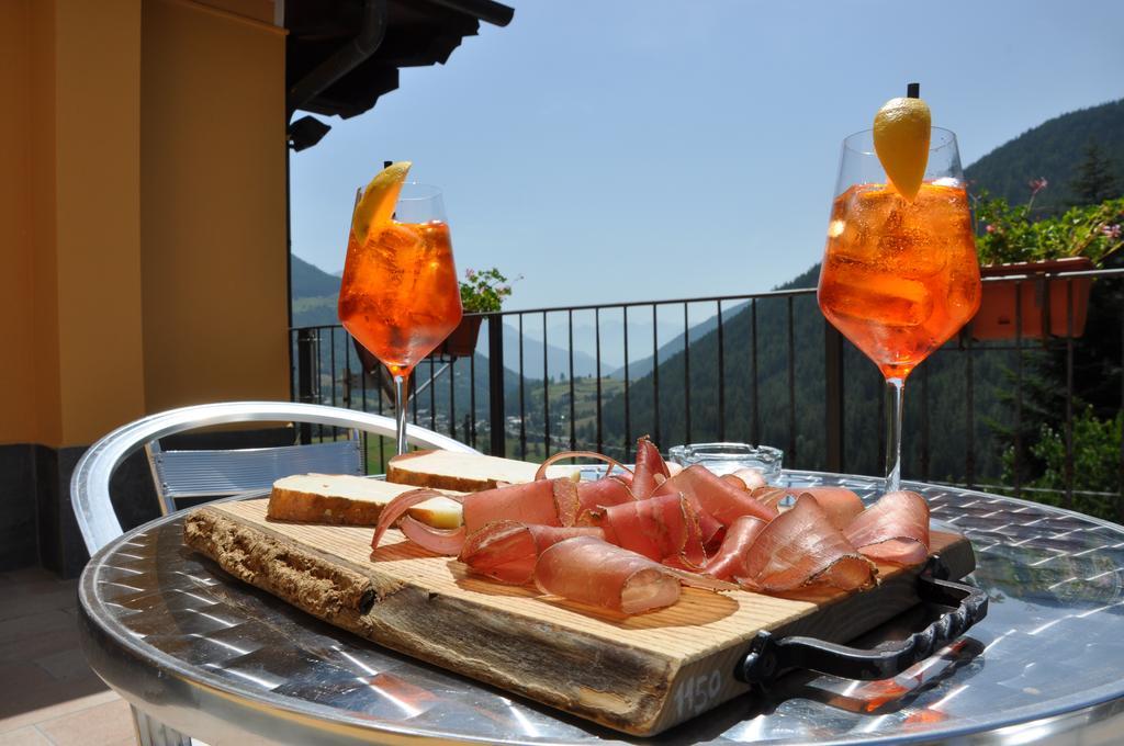 Mont Velan Chambres & Restaurant Saint-Oyen Luaran gambar