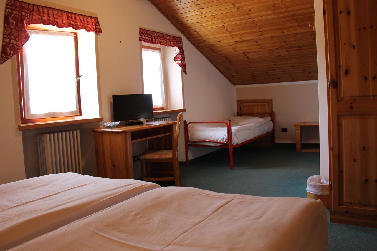 Mont Velan Chambres & Restaurant Saint-Oyen Luaran gambar