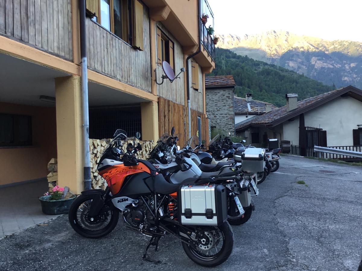 Mont Velan Chambres & Restaurant Saint-Oyen Luaran gambar