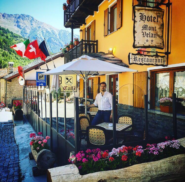 Mont Velan Chambres & Restaurant Saint-Oyen Luaran gambar