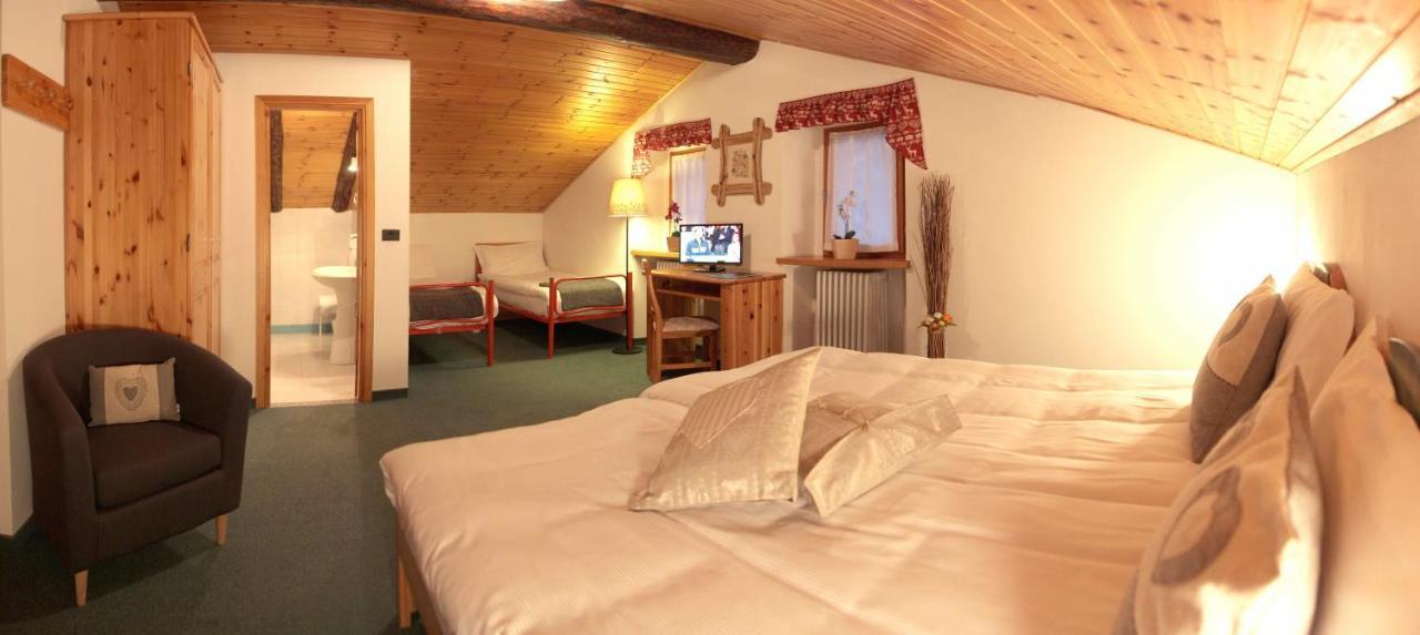 Mont Velan Chambres & Restaurant Saint-Oyen Luaran gambar